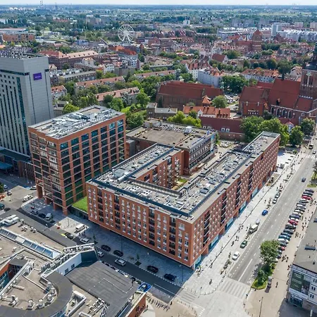 Rajska 1